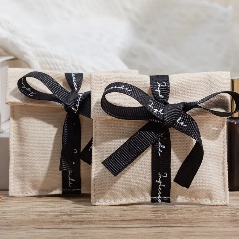 Cotton Packaging Style