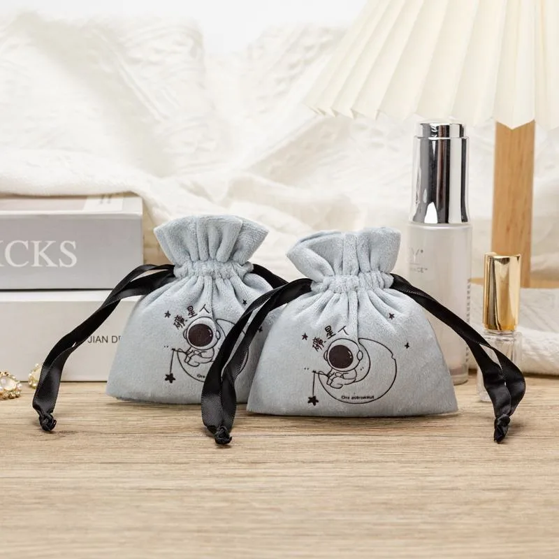 Velvet Packaging Style