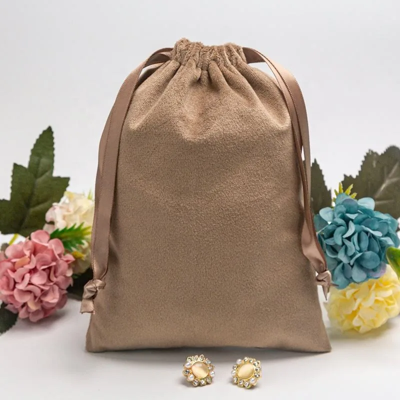 Velvet Packaging Style