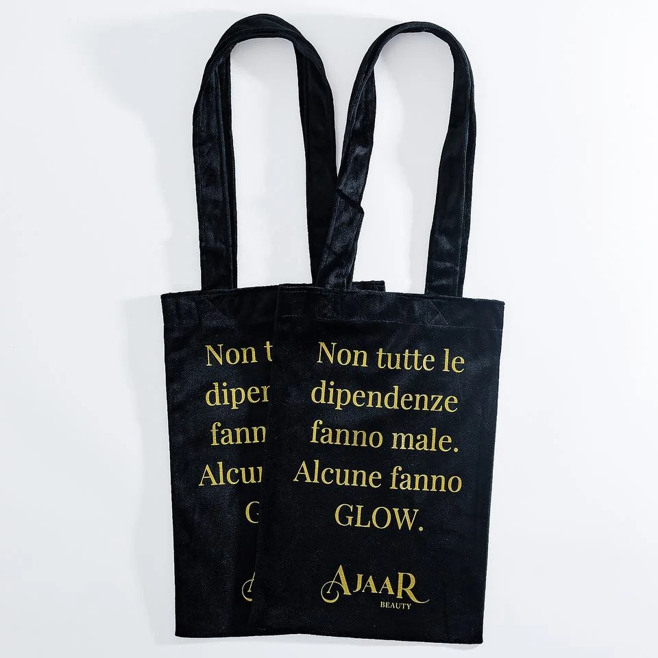 Black Velvet Packaging Style — image 3