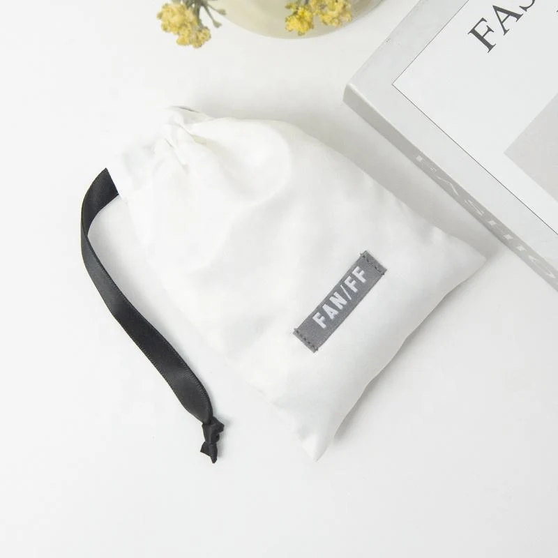 Satin Packaging Style — image 3