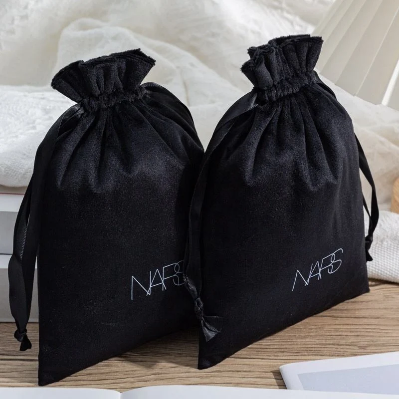 Green Velvet Drawstring Pouch — image 2