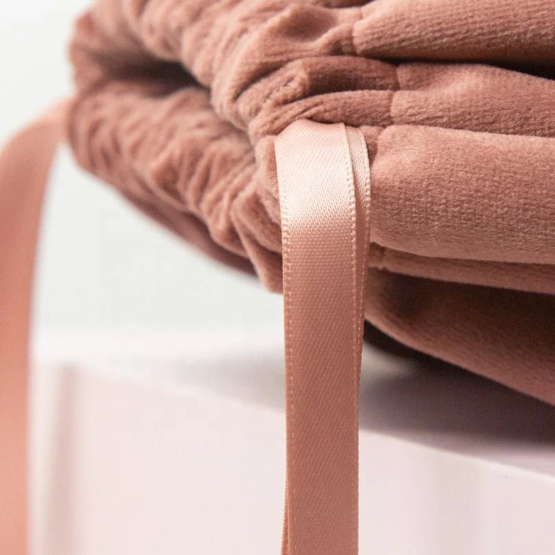 Velvet Packaging Style — image 6