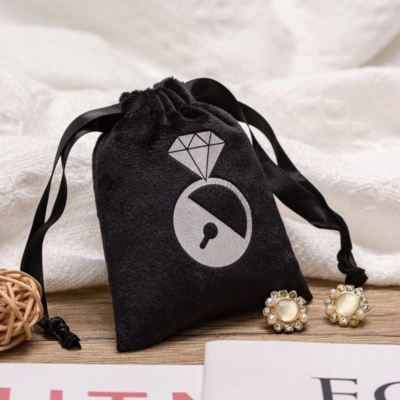 Black Velvet Packaging Style — image 3
