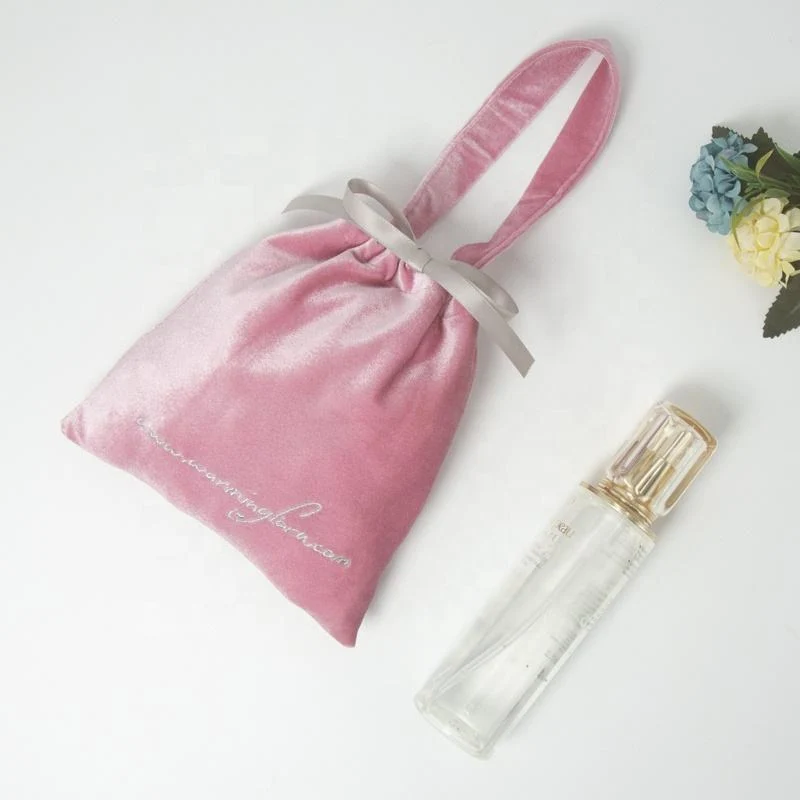 Pink Velvet Packaging Style — image 3
