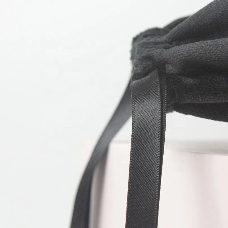 Black Velvet Packaging Style — image 6