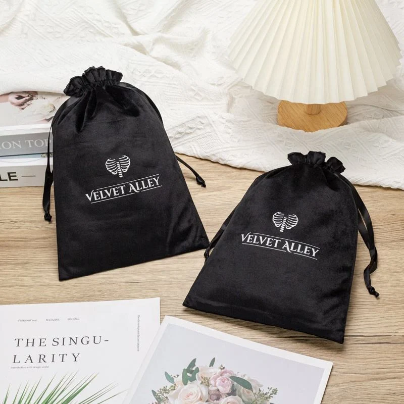 Black Velvet Packaging Style — image 2