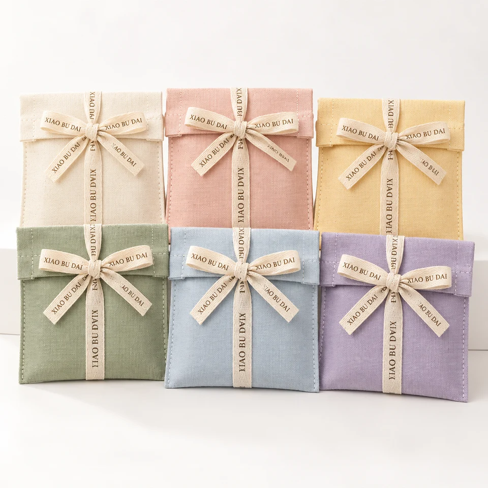 Textured Fabric Packaging Style — image 4