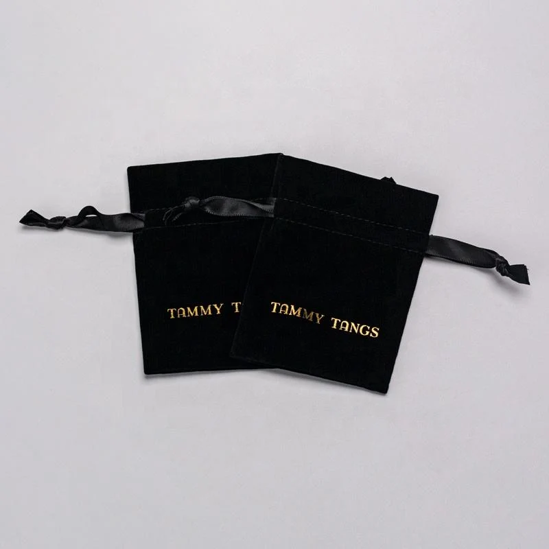 Black Velvet Packaging Style — image 3
