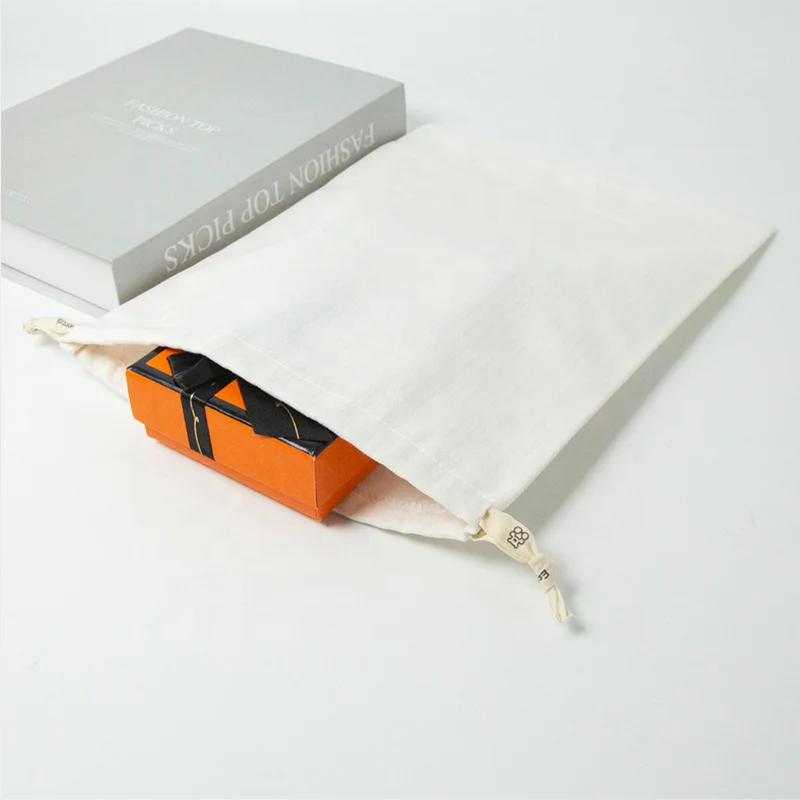 White Cotton Packaging Style — image 5