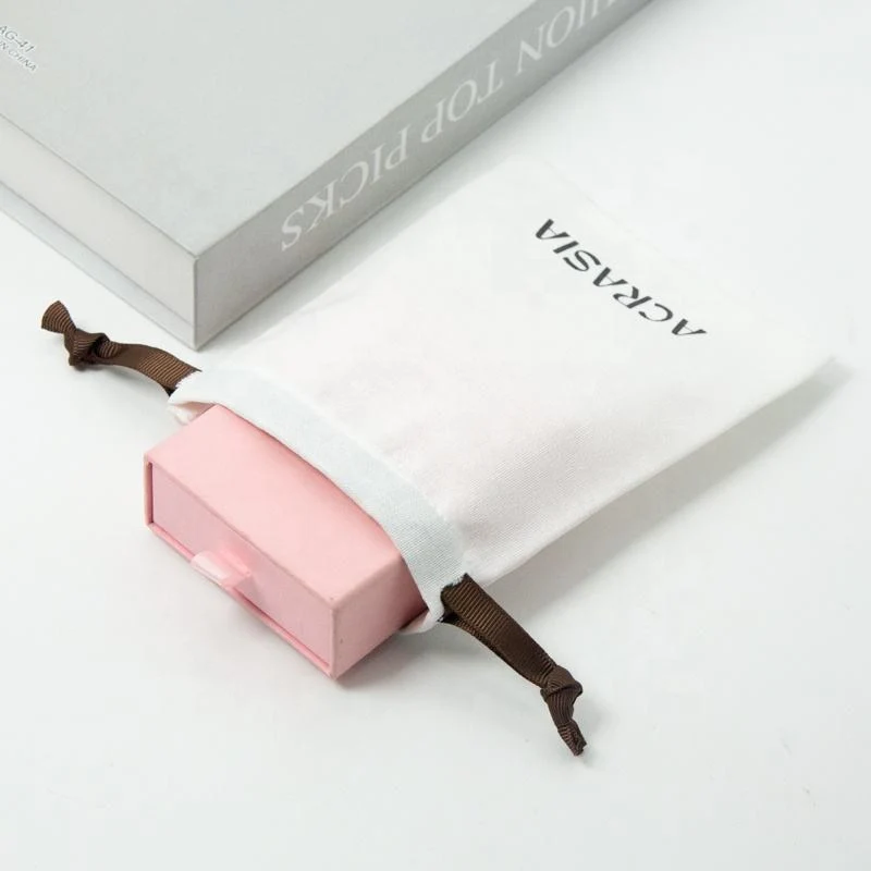 White Cotton Packaging Style — image 4