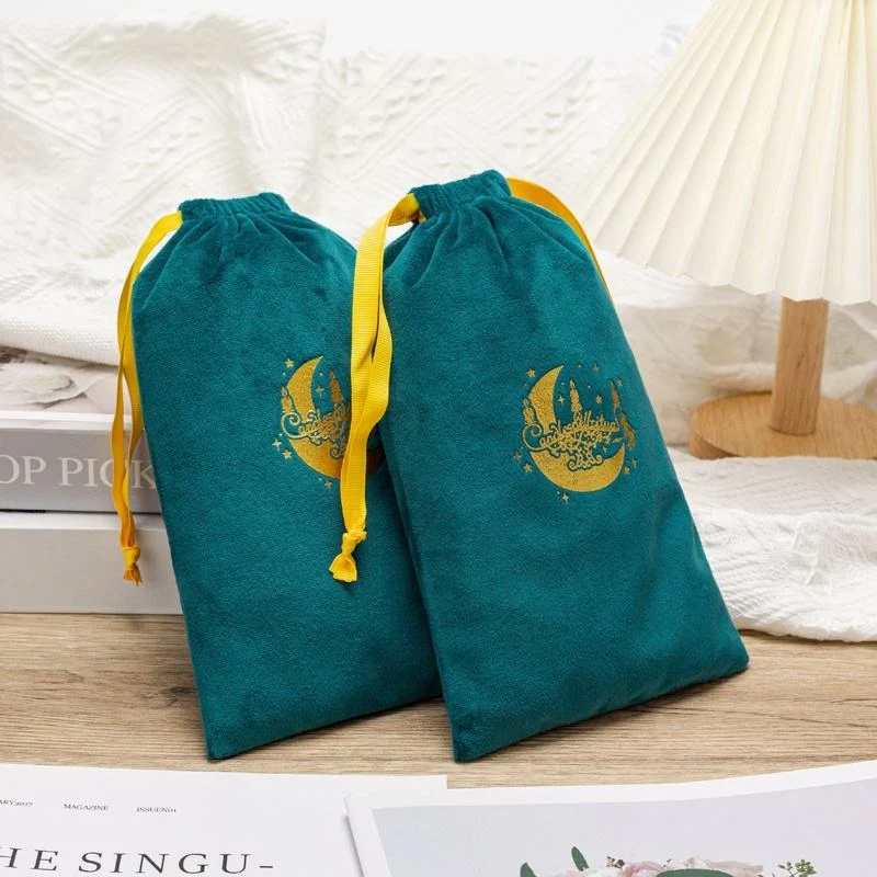 Green Velvet Drawstring Pouch — image 3