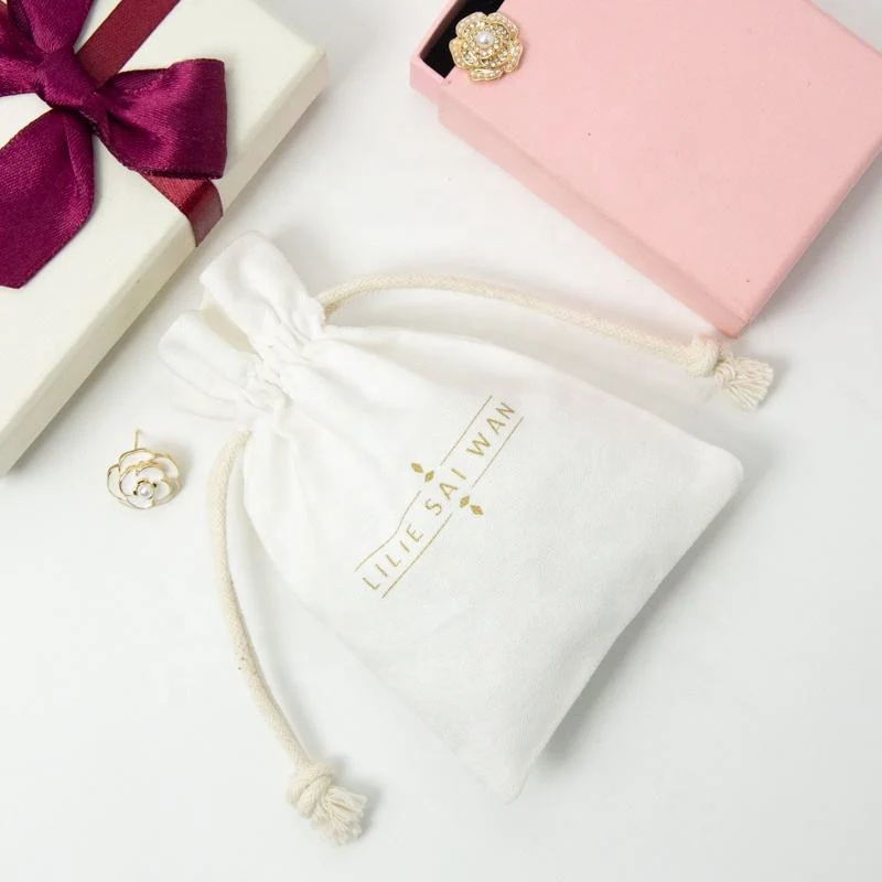 Textured Fabric Packaging Style — image 3