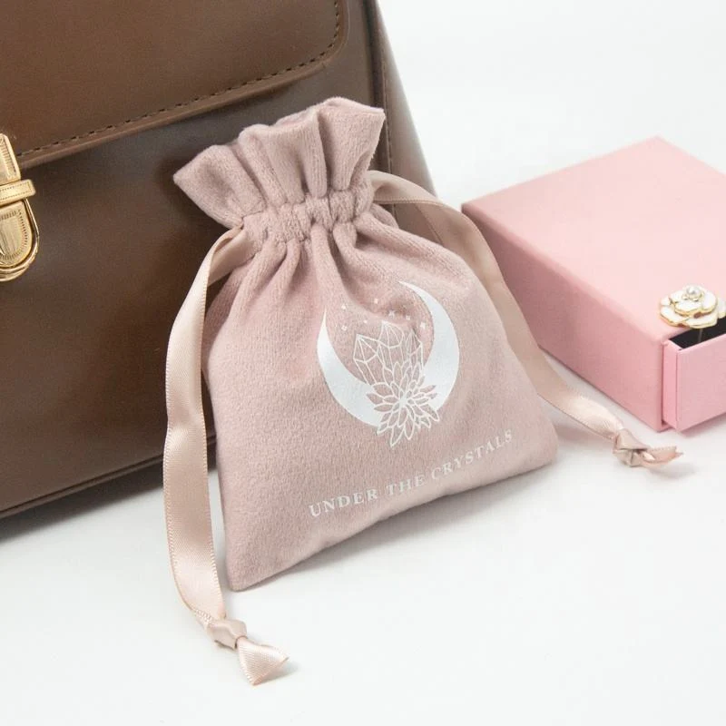 White Velvet Packaging Style — image 2