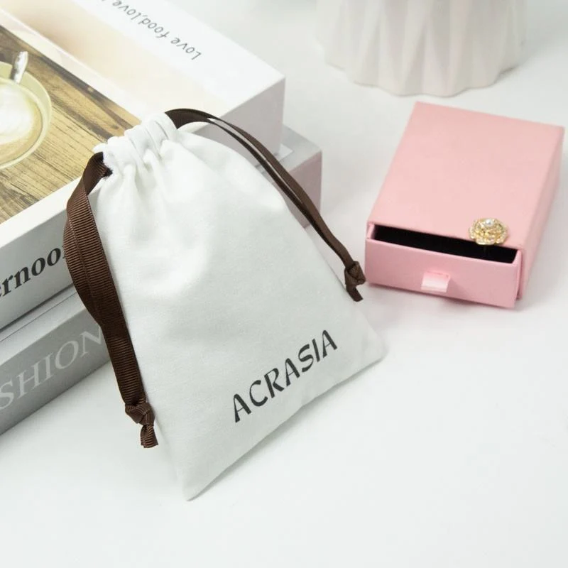 White Cotton Packaging Style — image 2