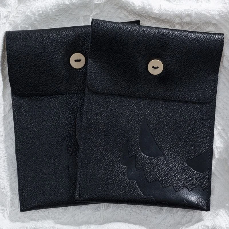Leather-Look Packaging Style — image 6