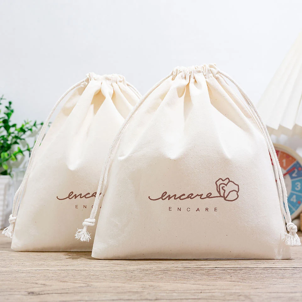 Textured Fabric Packaging Style — image 2