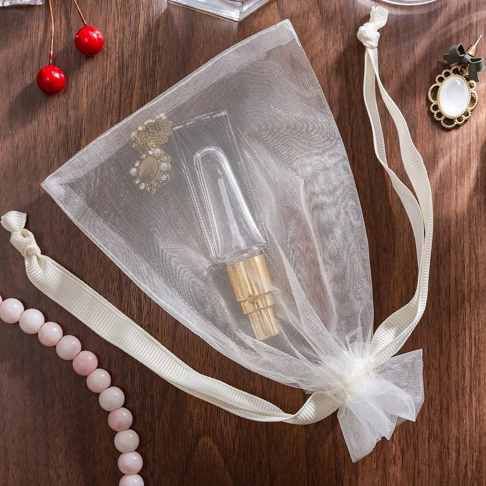 White Organza Packaging Style — image 2