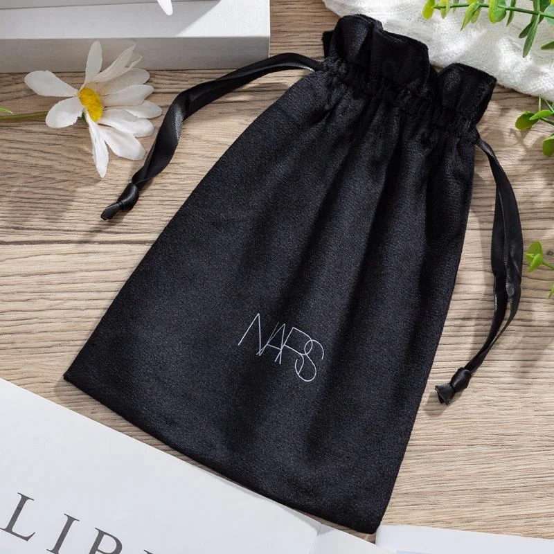 Green Velvet Drawstring Pouch — image 5