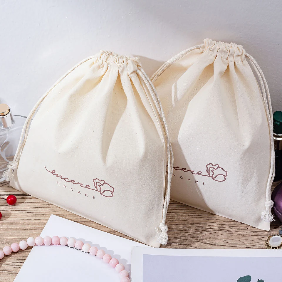 Textured Fabric Packaging Style — image 3