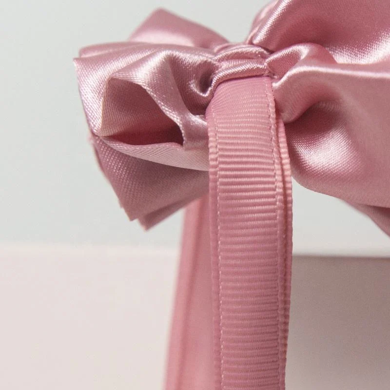 Satin Packaging Style — image 6