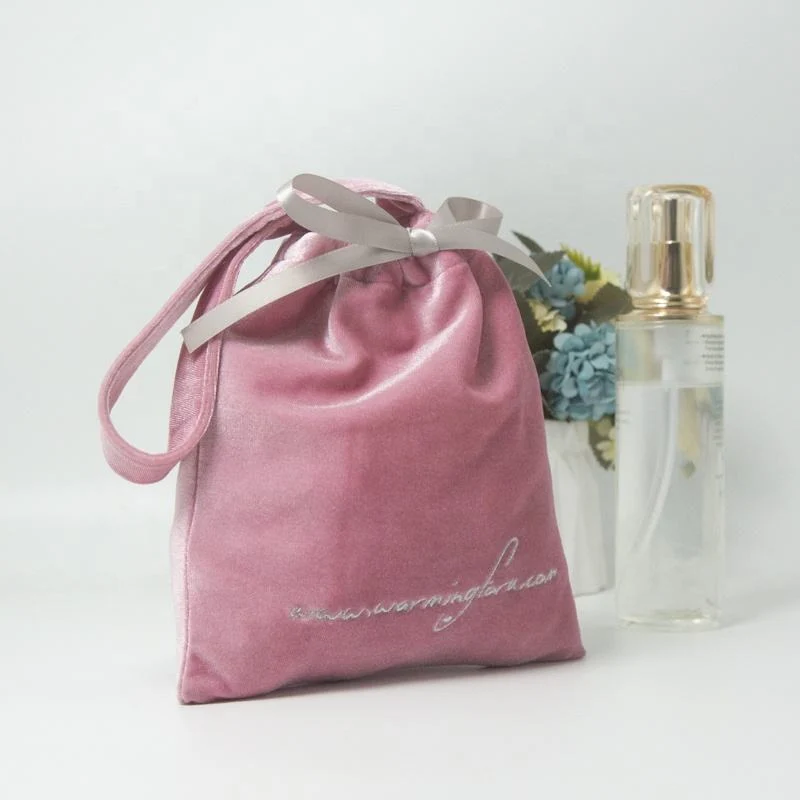 Pink Velvet Packaging Style — image 2