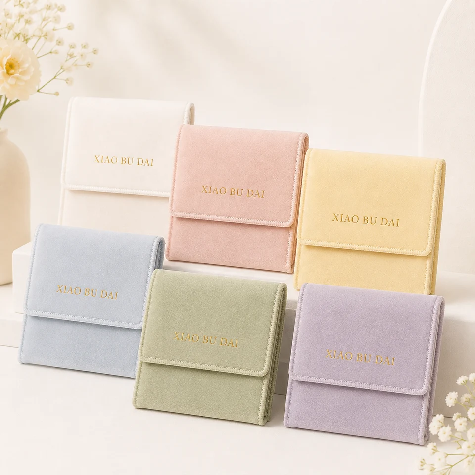 Green Velvet Envelope Pouch — image 3