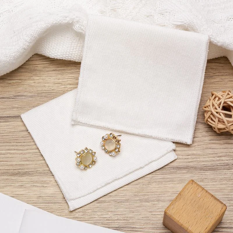 White Cotton Packaging Style — image 3